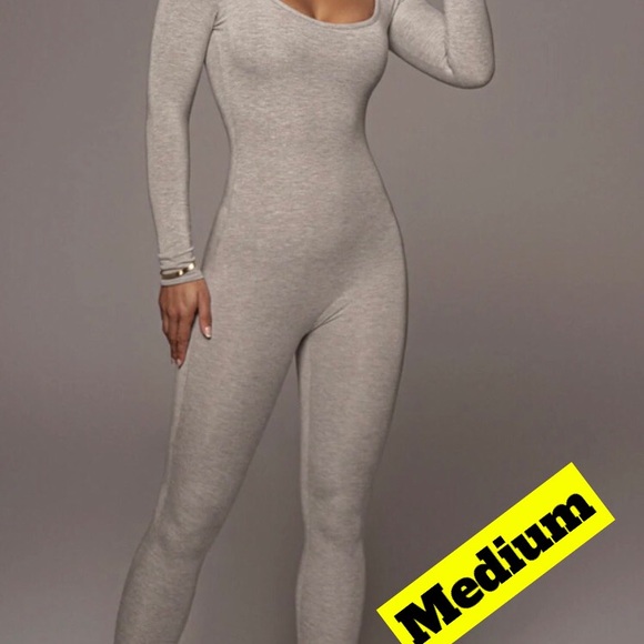 JLUXLABEL jumpsuit - Picture 2 of 9